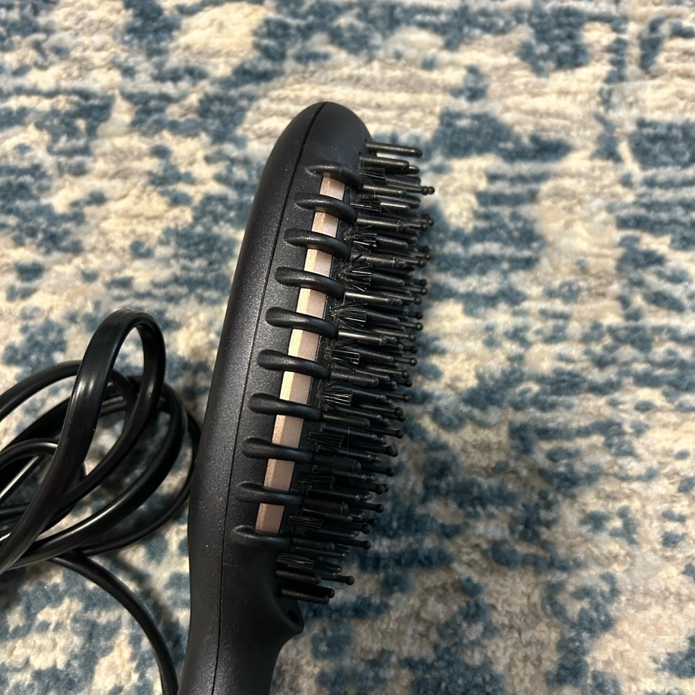 T3 Black and Rose Gold Hair Straightening Brush - Picture 6 of 7